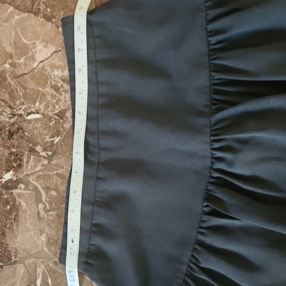 Cute black mini skirt by Impeccable Pig. Zips up the side, great condition! - Picture 6 of 9